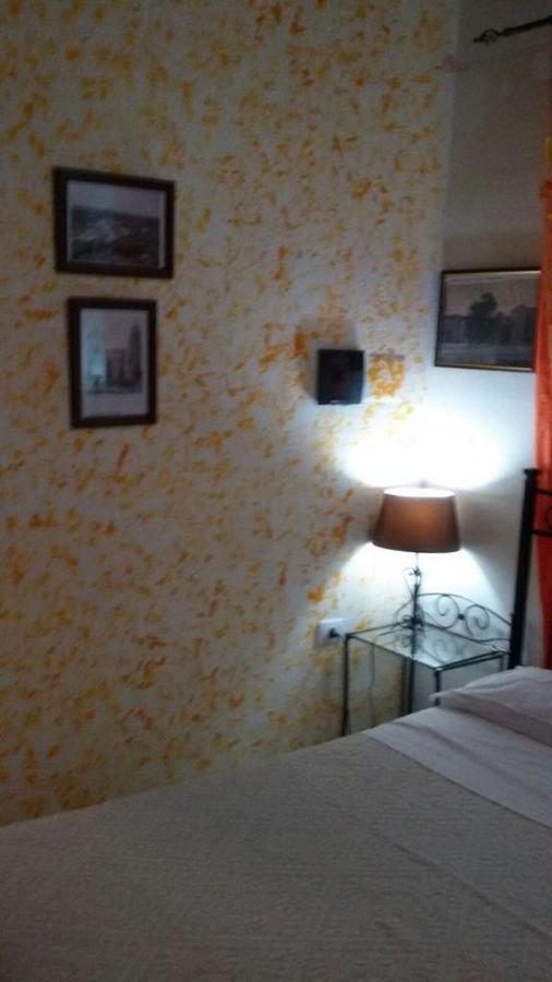 Il Bouganville Ористано Екстер'єр фото